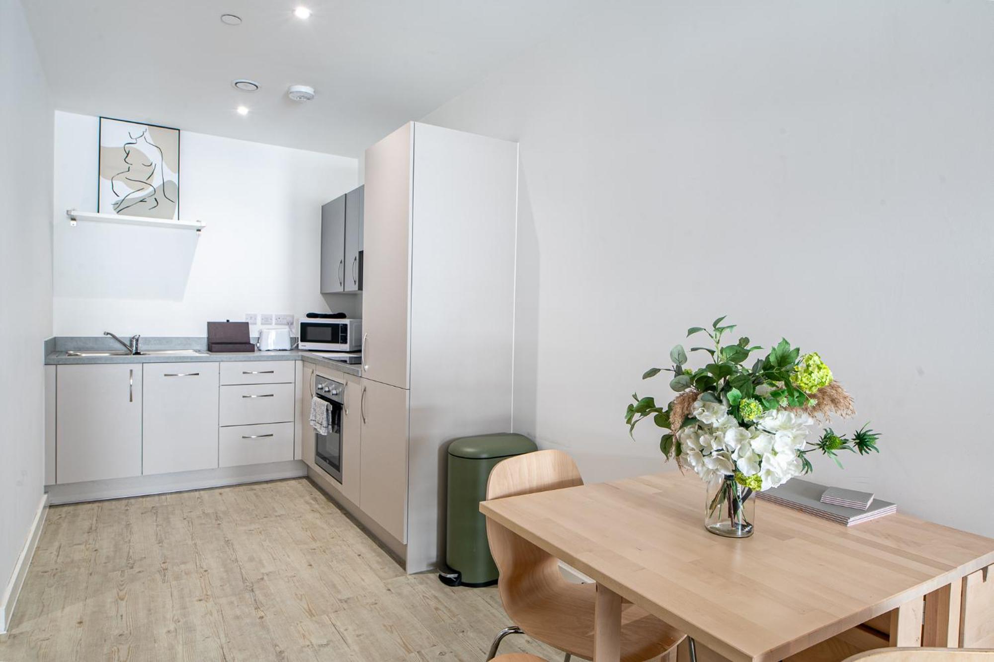 Modern And Spacious Apartment In Salford Quays Μάντσεστερ Εξωτερικό φωτογραφία